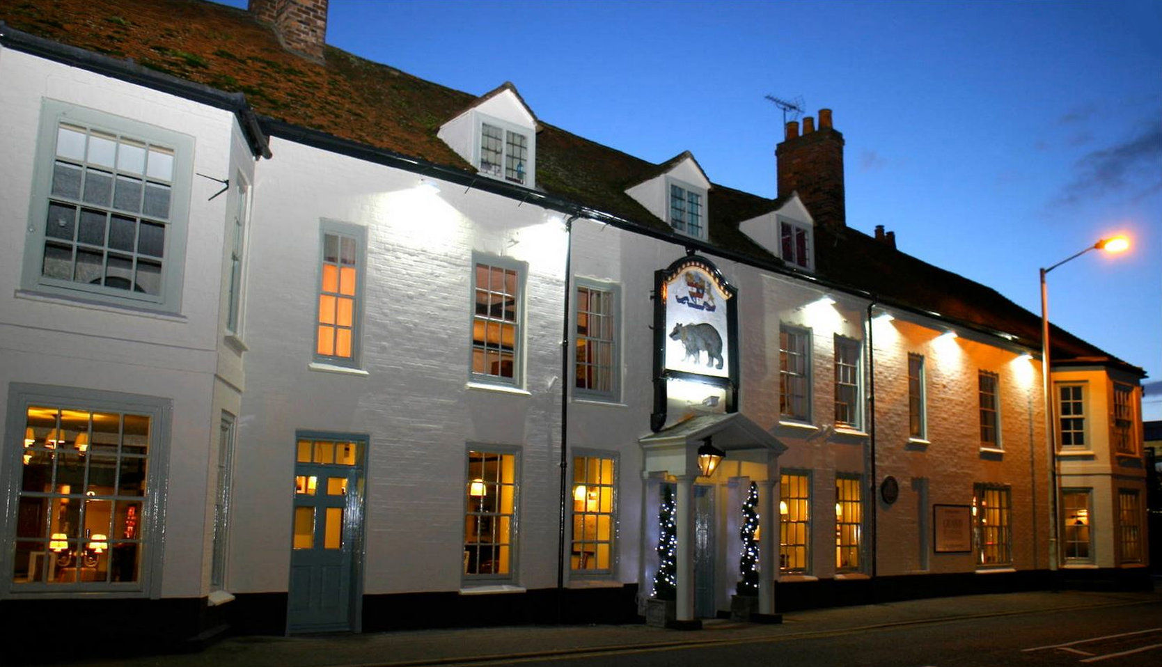 The Bear Hotel By Greene King Inns Hungerford Exterior photo