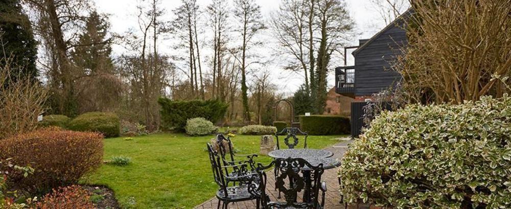 The Bear Hotel By Greene King Inns Hungerford Exterior photo